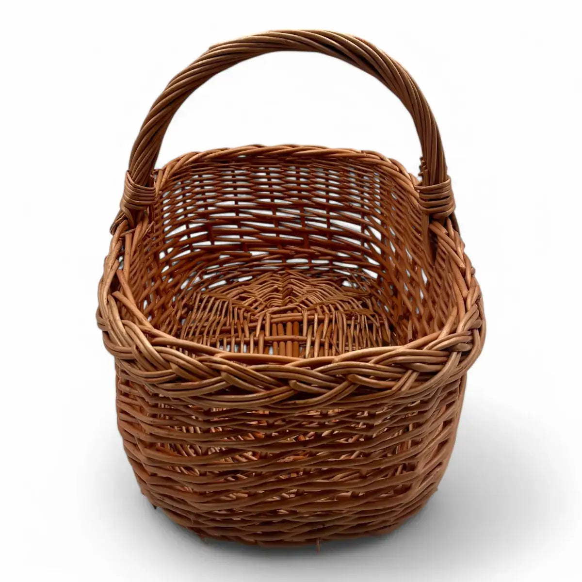 Cesta de mimbre rectangular grande ideal para recolectar setas, con diseño trenzado y asas para facilitar el transporte.