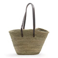 Bolso de palma para hombro  con dos asas de cuero y  con cremallera, ideal para llevar tus esenciales con estilo.